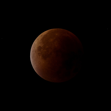 Eclipse de Lune du 28 septembre 2015. Crédit : Guillaume Cuvillier.
