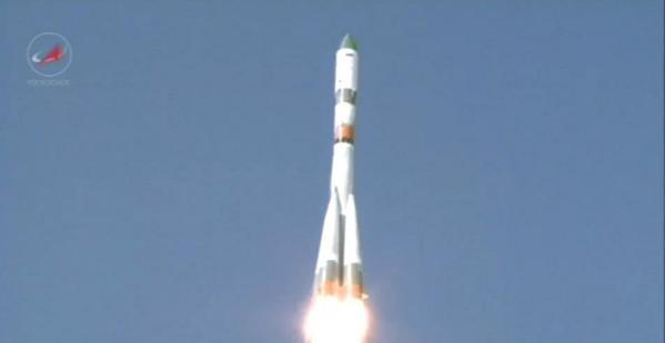 Soyouz lance un vaisseau Progress vers l'ISS, le 29 octobre 2014. Crédit : Roskosmos
