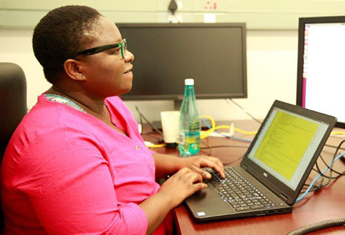 Audrey Dikyale, technicienne à Meerkat.