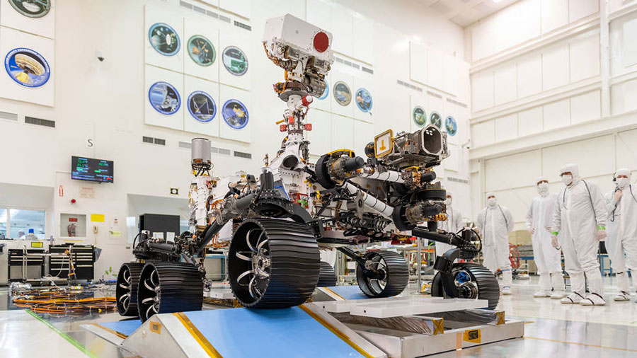 Le rover Perseverance, censé chercher des indices de vie sur Mars, ne bénéficiera pas d'un éventuel assouplissement des mesures de protection planétaire. © Nasa