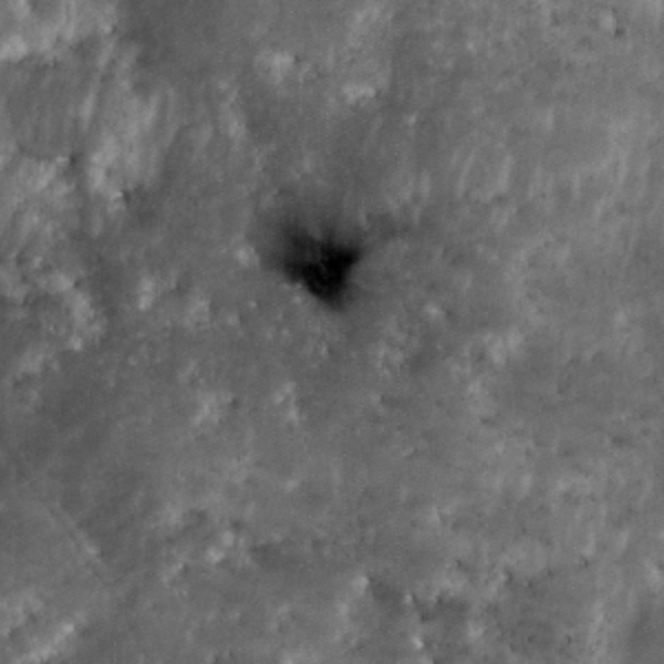 Trace de l'impact du bouclier thermique de Perseverance. © HiRISE/MRO/Nasa