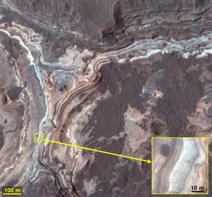 Des argiles ont été repérées sur des images de Land Valles prises de puis l’orbite par la sonde MRO. © Nasa/Hirise/Univ. Arizona