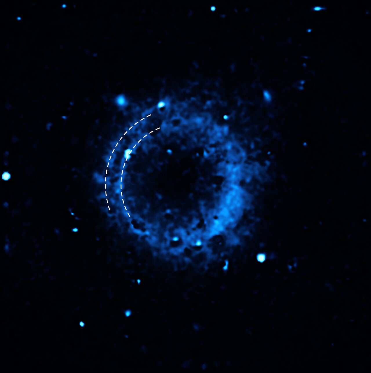 La distribution du calcium ionisé dans SN0509-67.5 montre clairement deux coquilles. © ESO/P. Das et al.