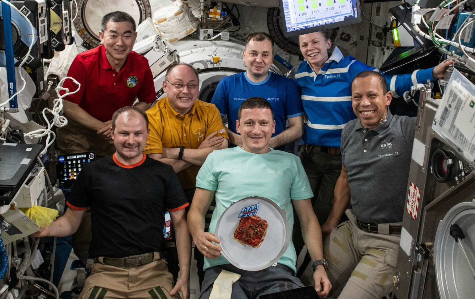 L'équipage au complet à bord de l'ISS au 12 janvier